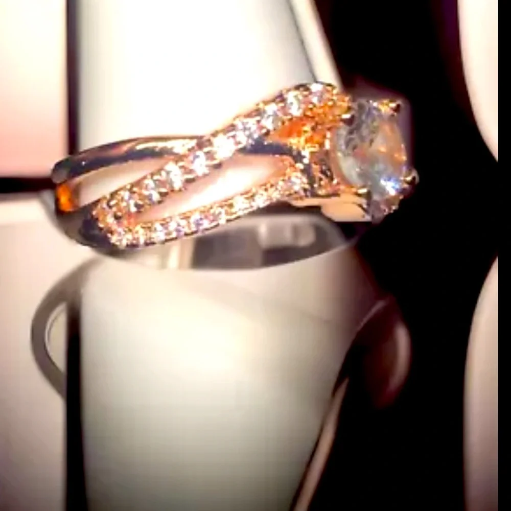 14 Kt Rose Gold & Sterling Silver Main 💎 Moissanite W/Moissanites Lining Ring